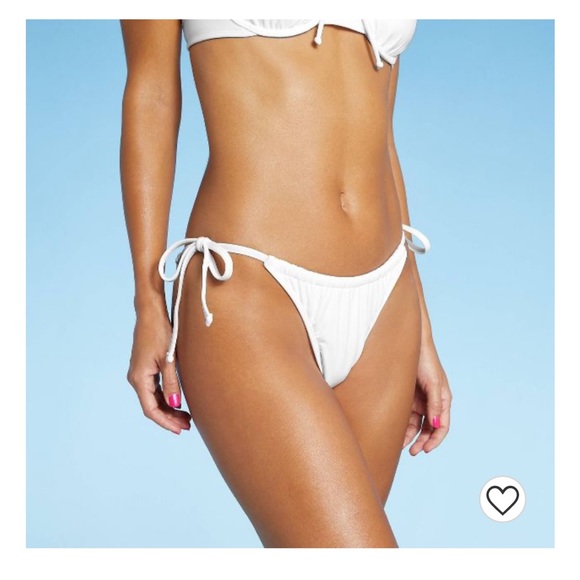 Bikini - Picture 2 of 8